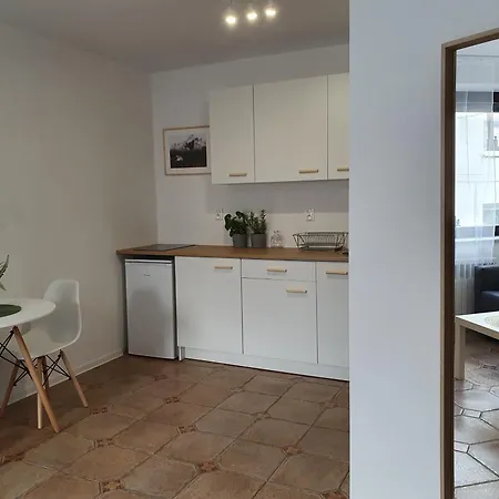 Zubrova Apartament *