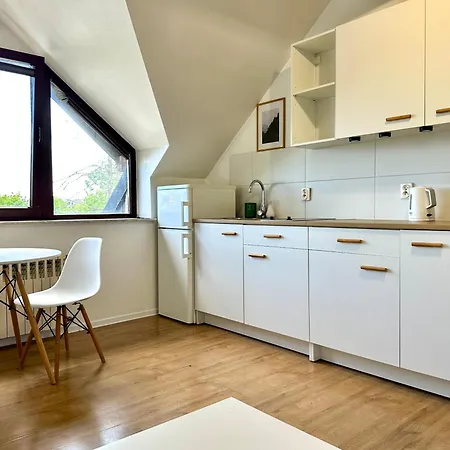 Apartament Zubrova *